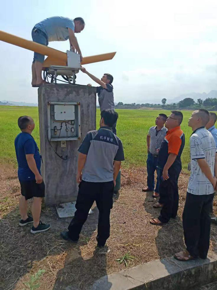 確保旅客順暢出行，機(jī)場一線職工高溫堅(jiān)守！